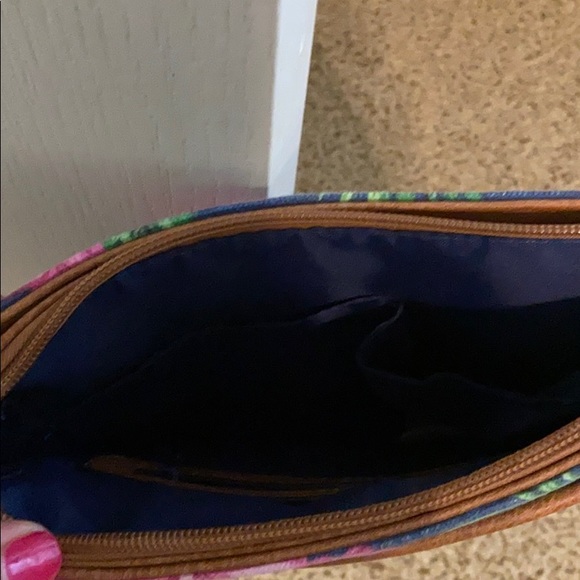 Kim Rogers crossbody Blue/Pink Floral - Picture 6 of 7